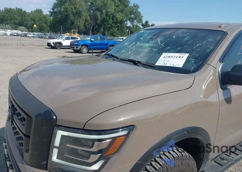 2021 Nissan Titan Pro-4X 4X4 из США, поврежденный, VIN 1N6AA1ED0MN536715